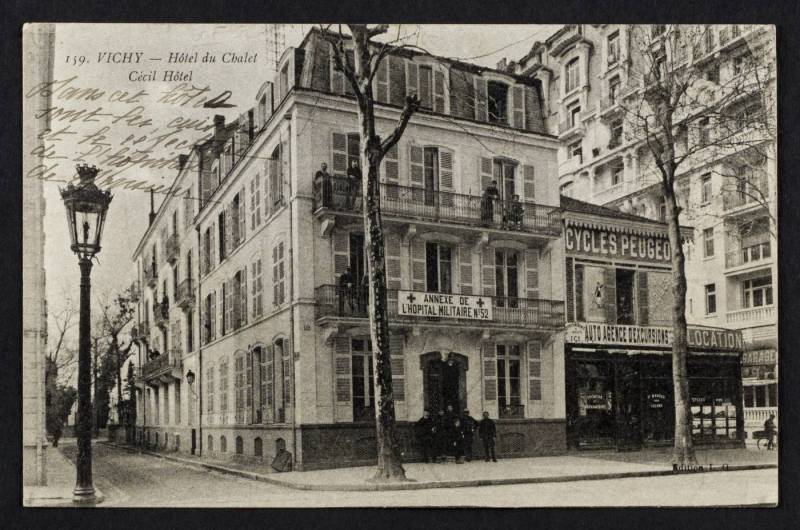 Façade 1859 durant la Première Guerre Mondiale archive ville de Vichy Façade 1859 durant la Première Guerre Mondiale archive ville de Vichy