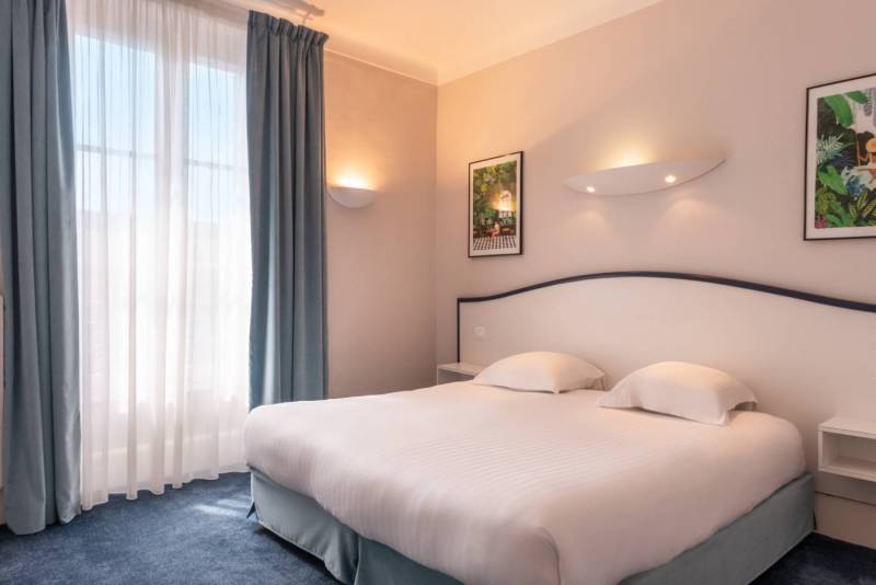 CHAMBRE CLASSIQUE CHAMBRE CLASSIQUE